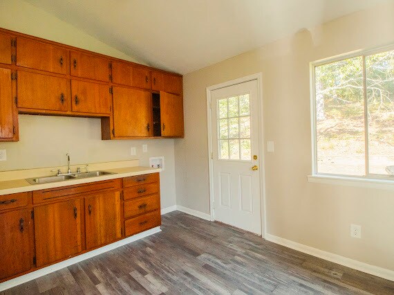 Building Photo - 1721 3rd Pl SW