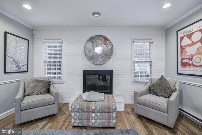 Building Photo - 6007 Welborn Dr