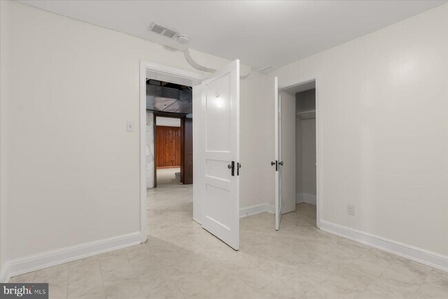 Building Photo - 2925 Kanawha St NW