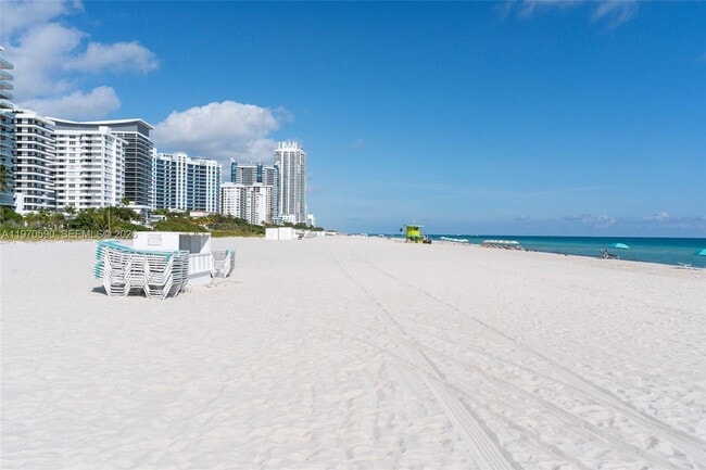 Building Photo - 5701 Collins Ave