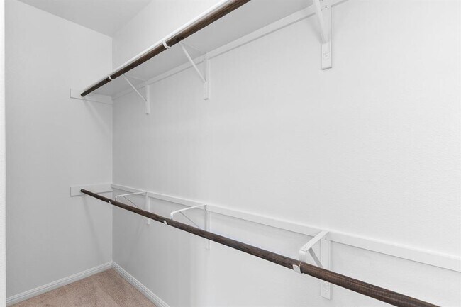 Building Photo - 213 Michaelis Dr