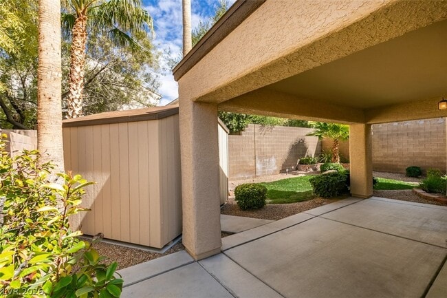 Building Photo - 2672 Dirleton Pl