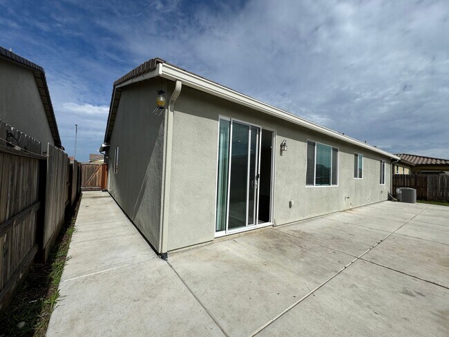 Building Photo - 3602 Hawks Peak Dr