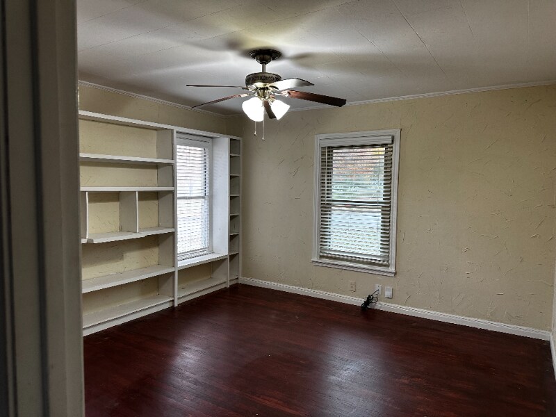 Building Photo - 1401 Springdale St