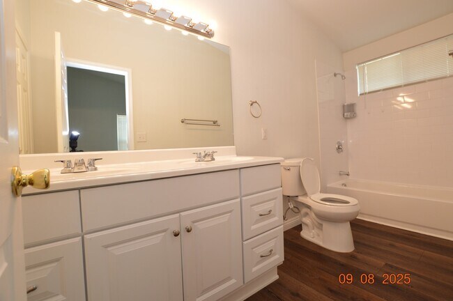 Building Photo - 8225 Mt Brodie Cir
