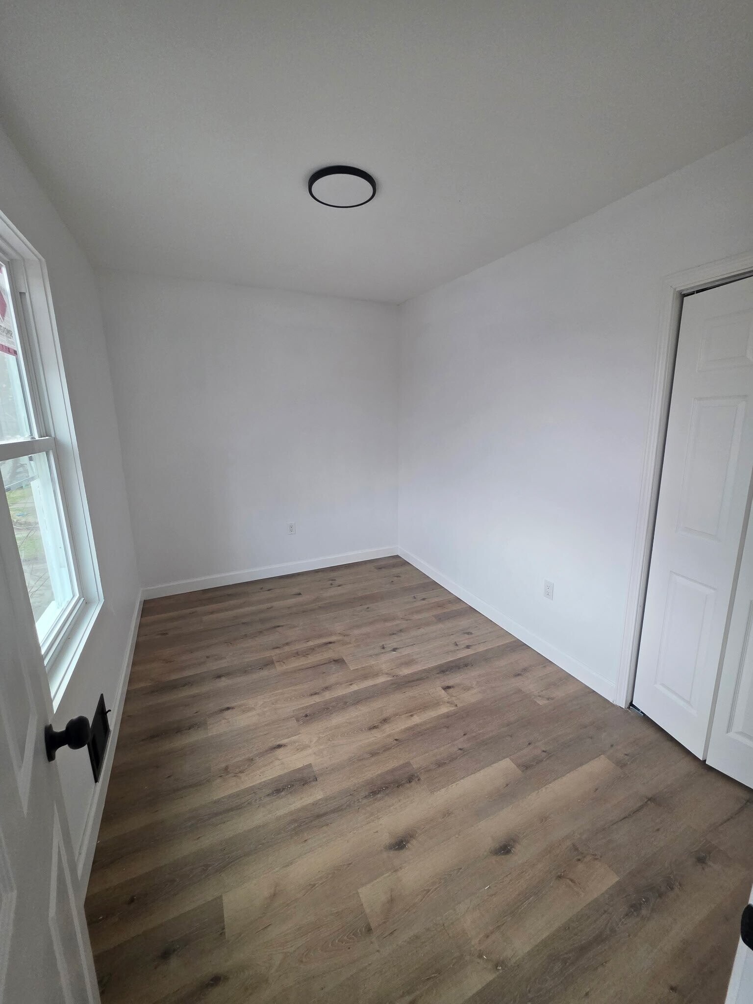 Building Photo - 3061 W 46th St