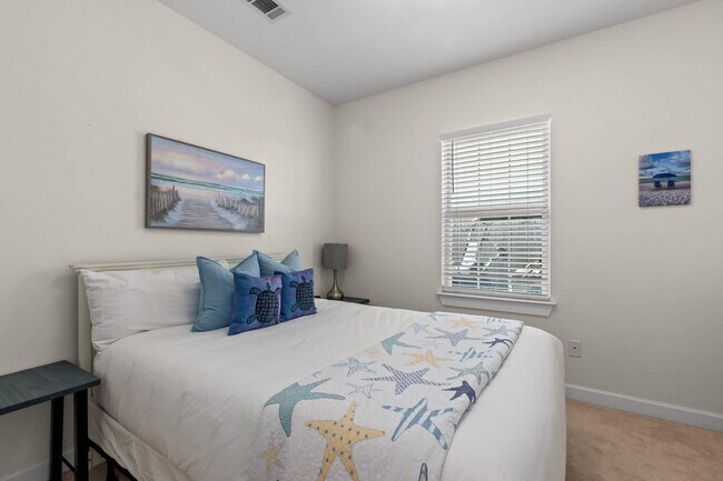 Building Photo - 95 Cobia St