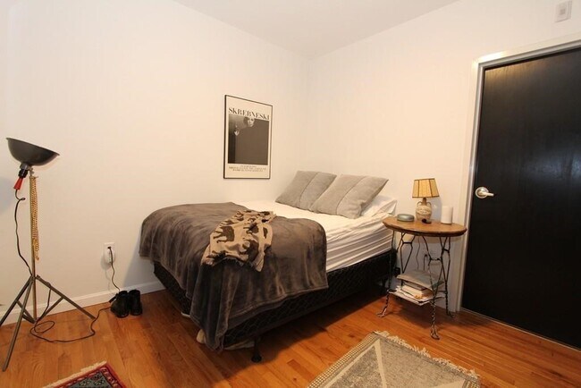 Building Photo - 48 Winter St