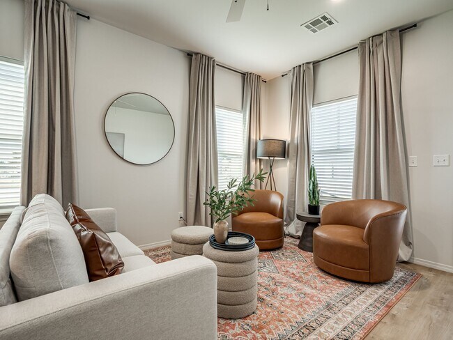 Building Photo - Glenhaven Townhomes