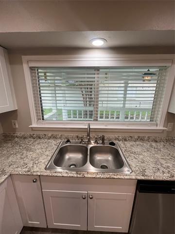 Building Photo - 1733 Leicester St