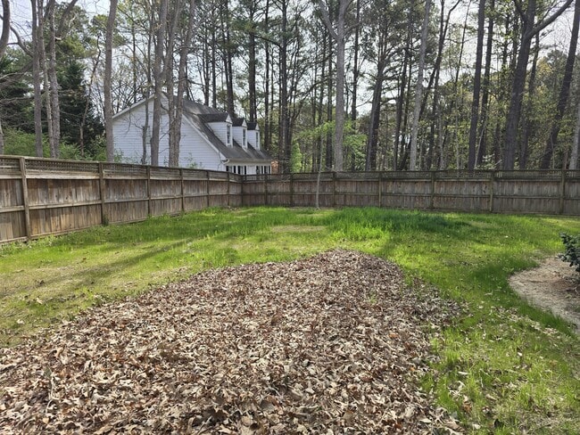 Building Photo - 10008 Ligon Mill Rd