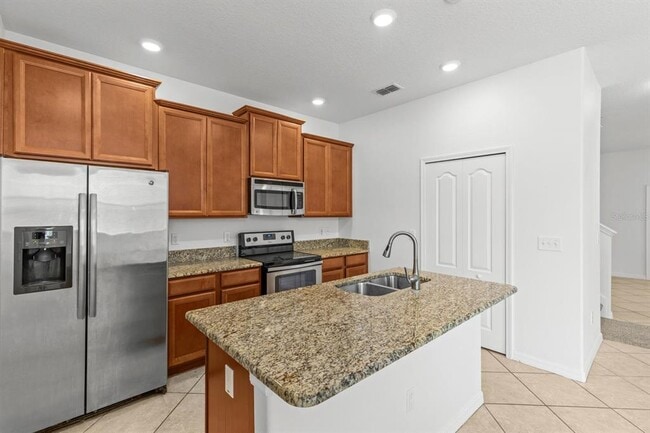 Building Photo - 13075 Calderdale Ave