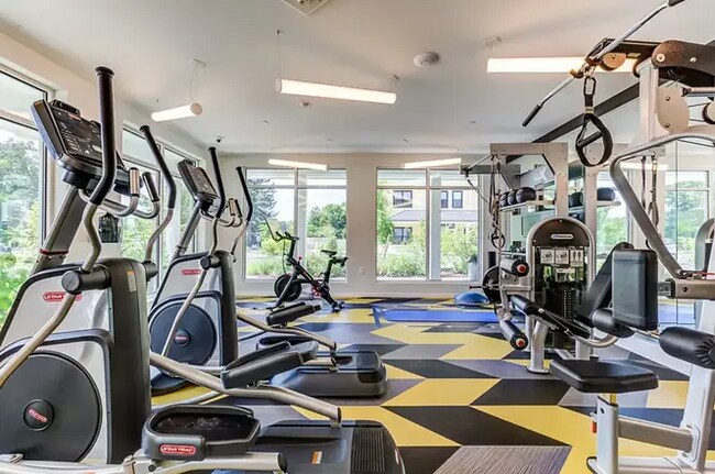 Building Photo - 75 Cowles Ln