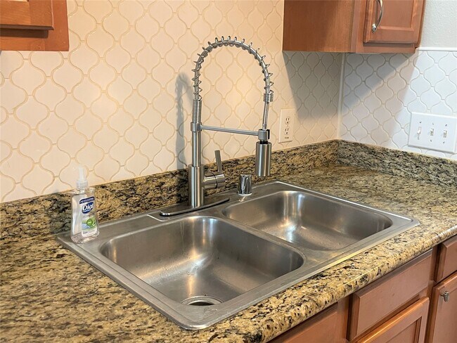 Building Photo - 12722 Kiev Hills Ln