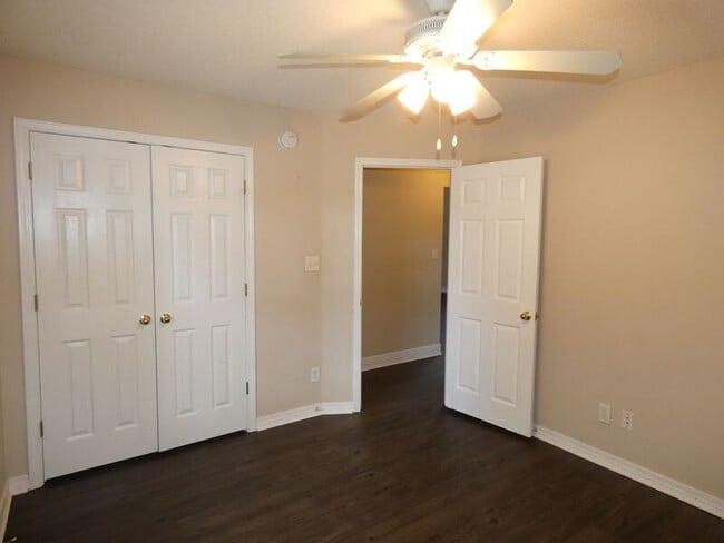 Building Photo - 4732 La Casa Cir