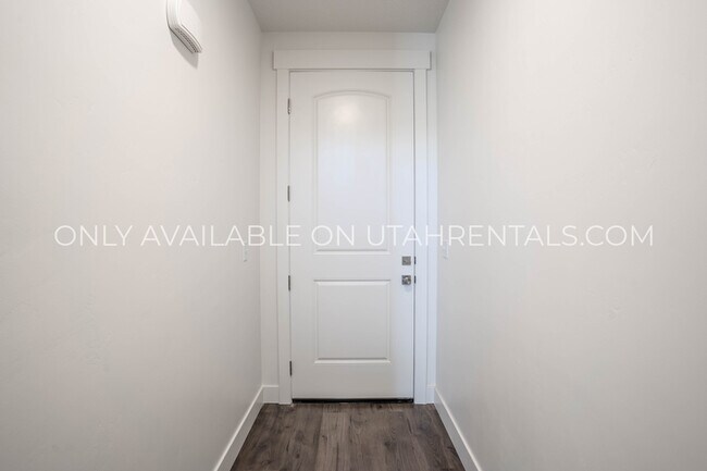 Building Photo - 4152 W 2010 N