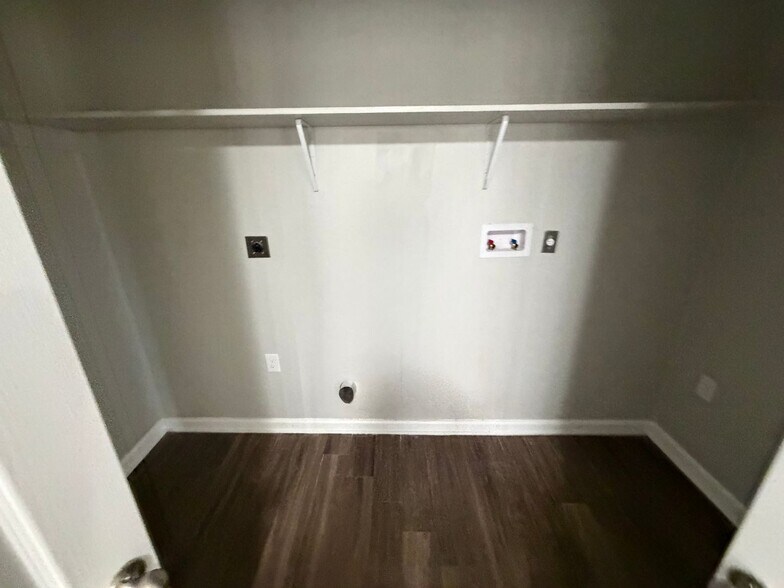 Building Photo - Welcome to your new home in Southaven, MS!