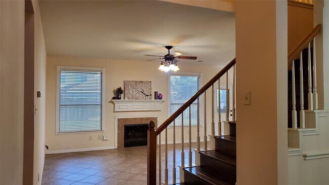 Building Photo - 14043 Fairwood Breeze