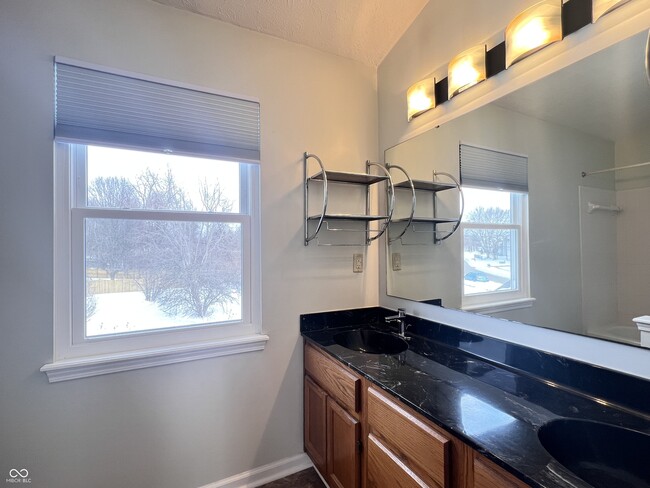 Building Photo - 1157 Aqueduct Way