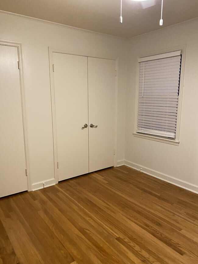 Building Photo - 1224 Merrycrest Dr