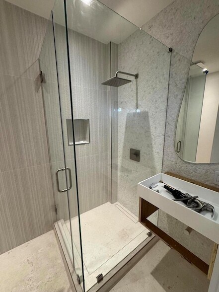 Building Photo - 6296 W County Hwy 30A