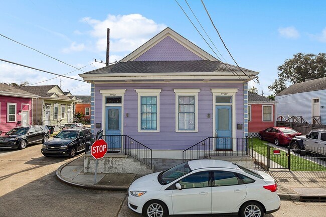 Primary Photo - 2000 S. Liberty St