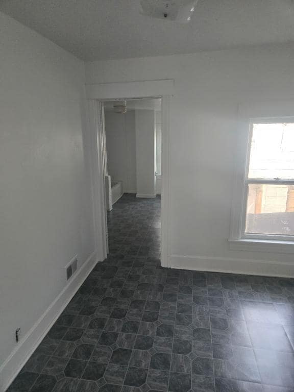 Building Photo - 508 W Pleasant St