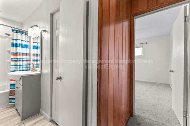 Building Photo - 4707 Dermott St
