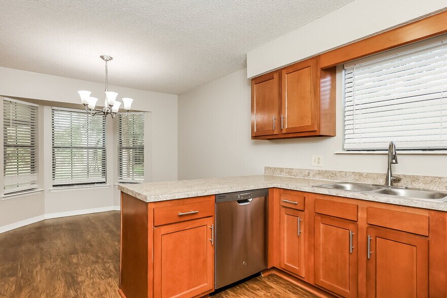 Building Photo - 8315 Crosswind Rd