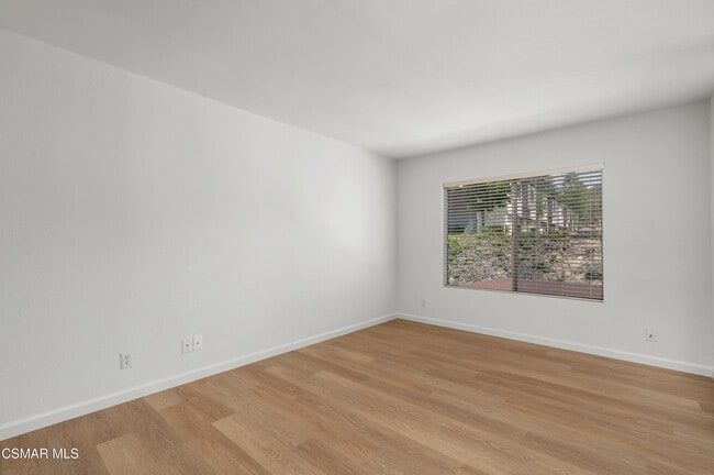 Building Photo - 501 Via Colinas