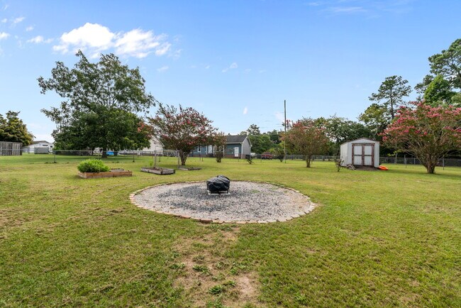 Building Photo - 39 Orrin Ct