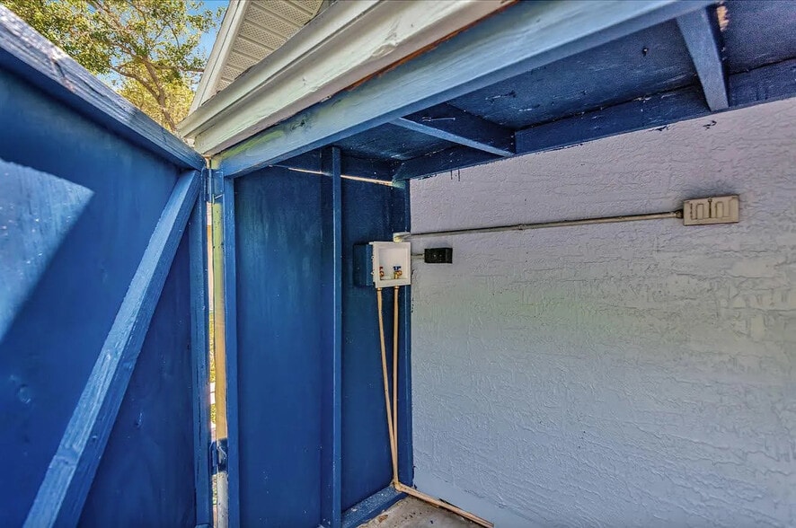 Building Photo - 1515 Sadlon Ave