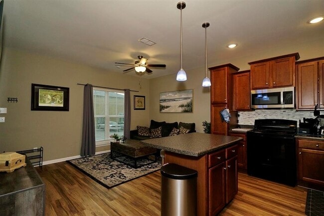 Building Photo - 1992 Greencastle Ln