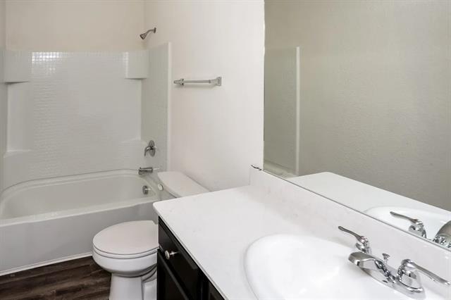 Building Photo - 534 Crestridge Dr