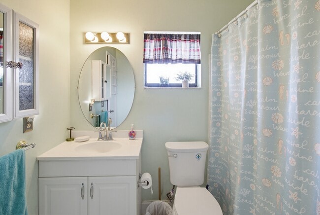 Building Photo - 6512 SW 112th Pl