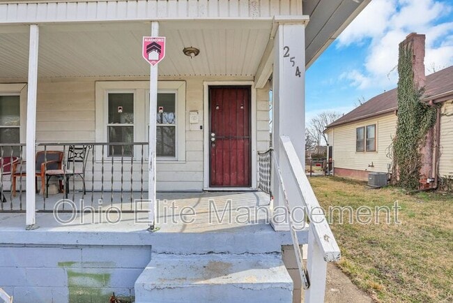 Building Photo - 254 S Wayne Ave