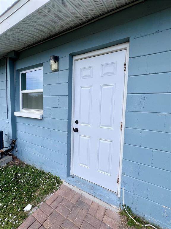 Building Photo - 5202 Laurel Pl