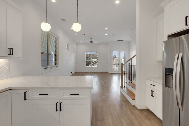 Building Photo - 1526 Chestnut St