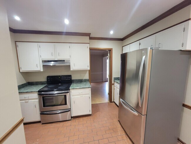 Building Photo - 4768 Red Leaf Ct
