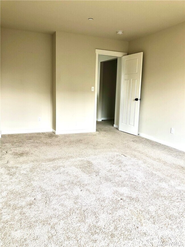 Building Photo - 20309 79th St Ct E