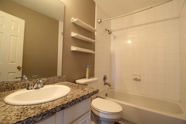 Building Photo - 6803 Highwind Bend Ln
