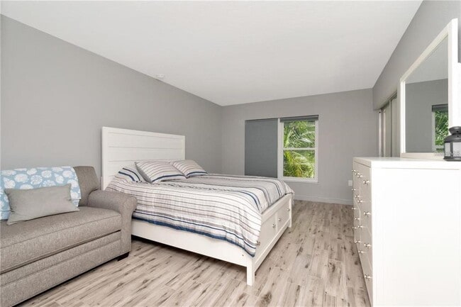 Building Photo - 10351 Regal Dr