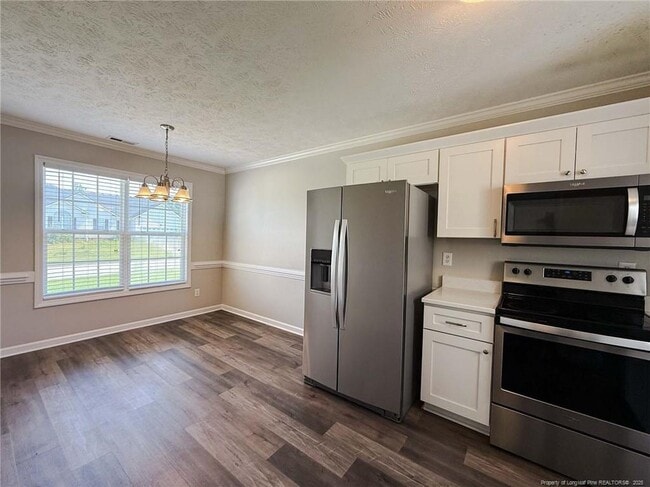 Building Photo - 225 Shakerstone Dr