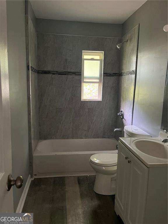 Building Photo - 740 Cooper St SW