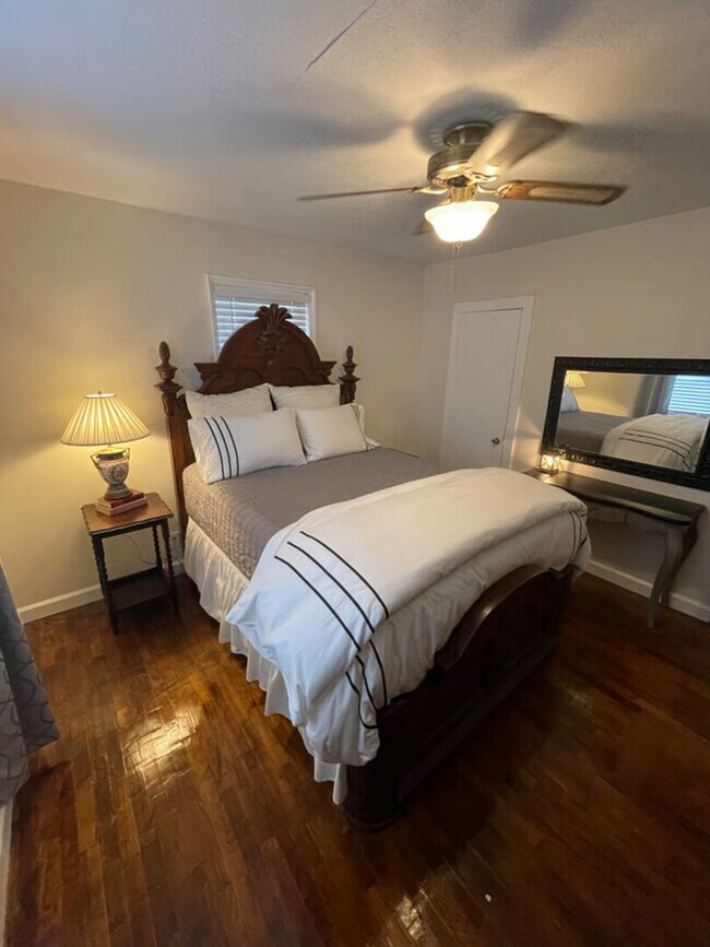 Building Photo - 161 Calhoun Rd