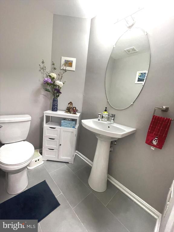 Building Photo - 4513 Monmouth St