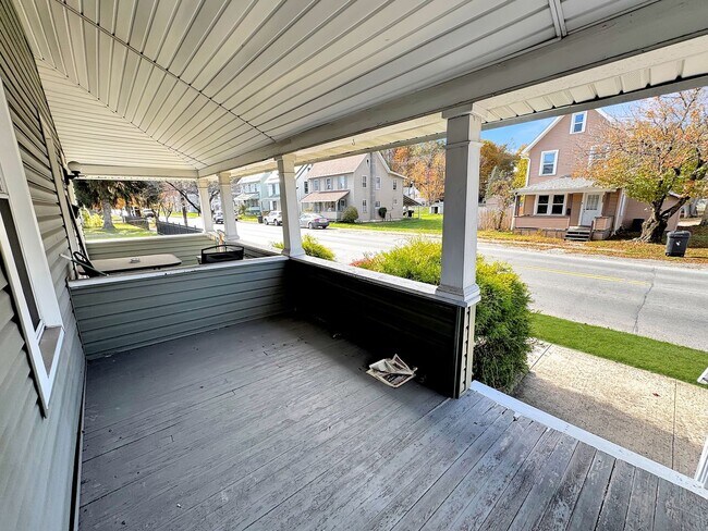 Building Photo - 1312-1314 Dewey Ave