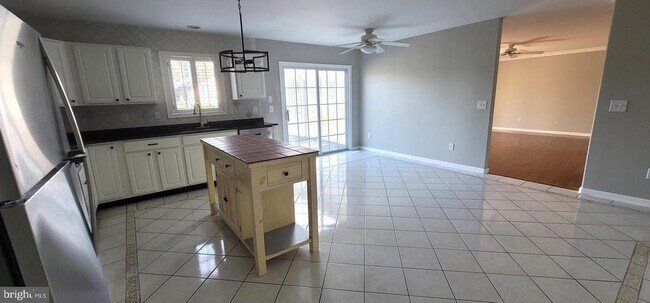 Building Photo - 23853 Neptunes Ct