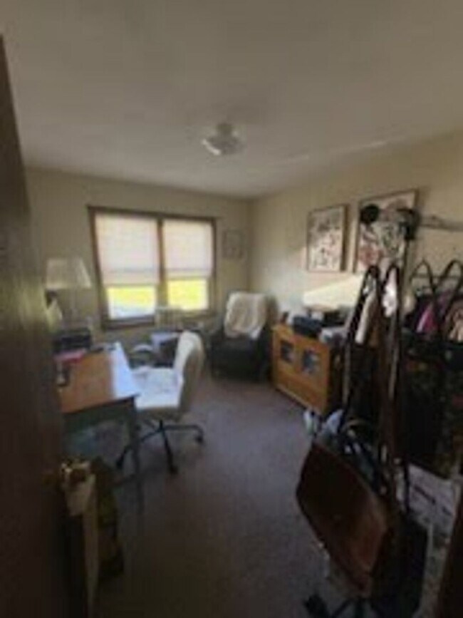 Building Photo - 38 Woodhill Ct