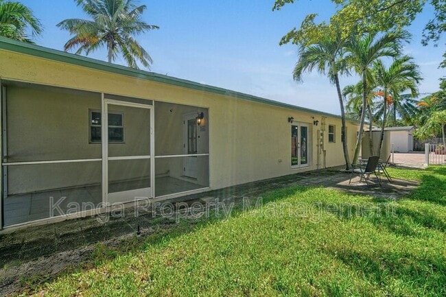 Building Photo - 244 Greymon Dr